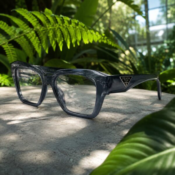 Prada Noir