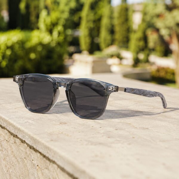Round Gaze Photo-Bluecut (RGA503)