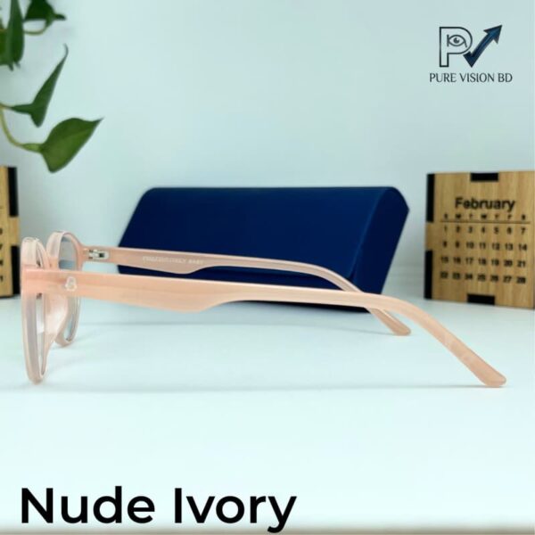 Nude Ivory Frame