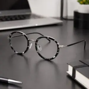 Retro Noir Round 5809 frame